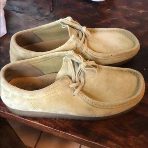 Clarks Wallabees